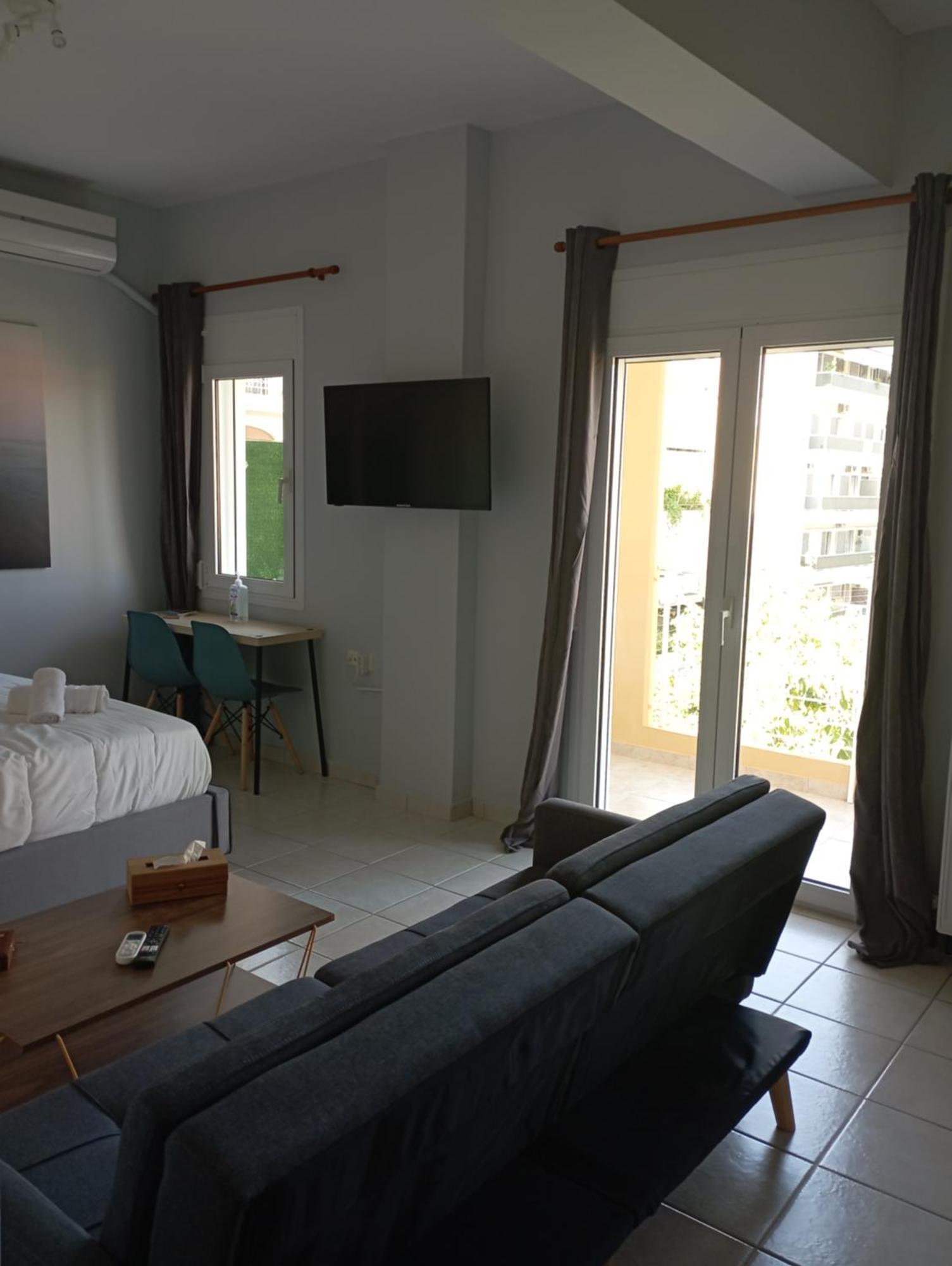 Gk Suites-constantin View , Auto Check-in 24h
