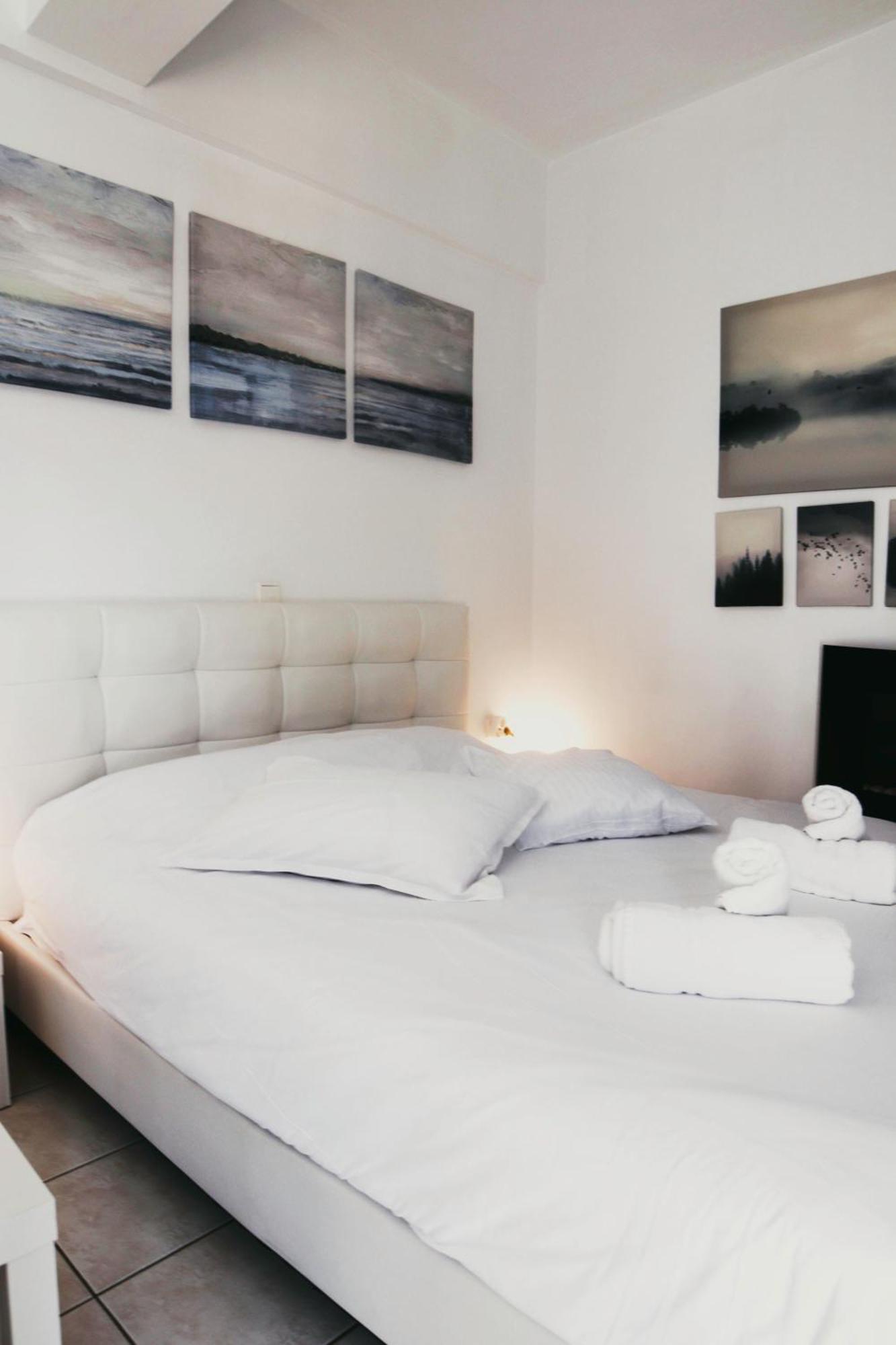 Gk Suites-constantin View , Auto Check-in 24h Apartment *
