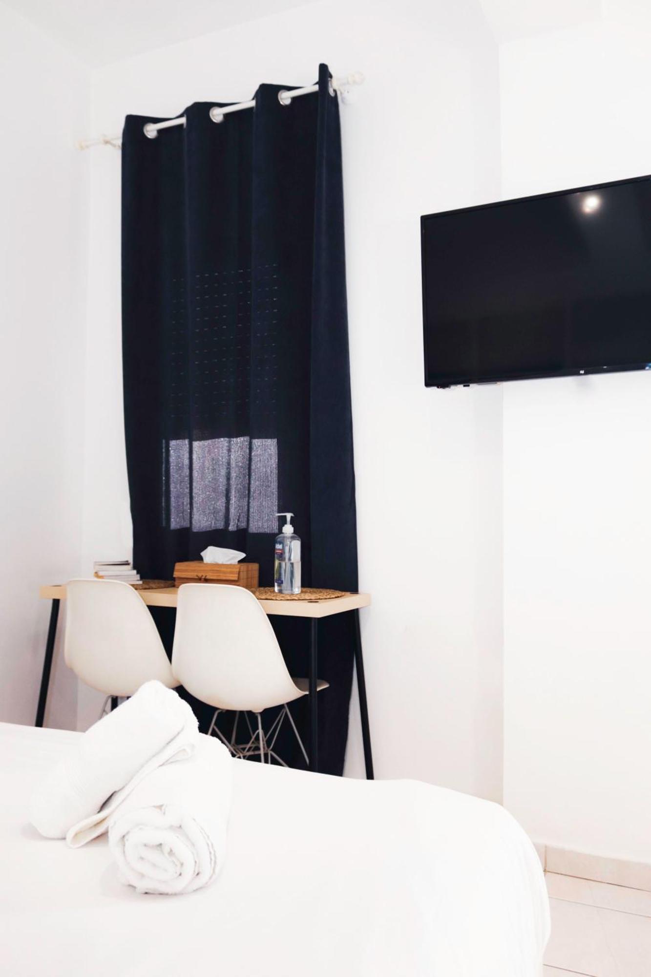 Gk Suites-constantin View , Auto Check-in 24h Apartment
