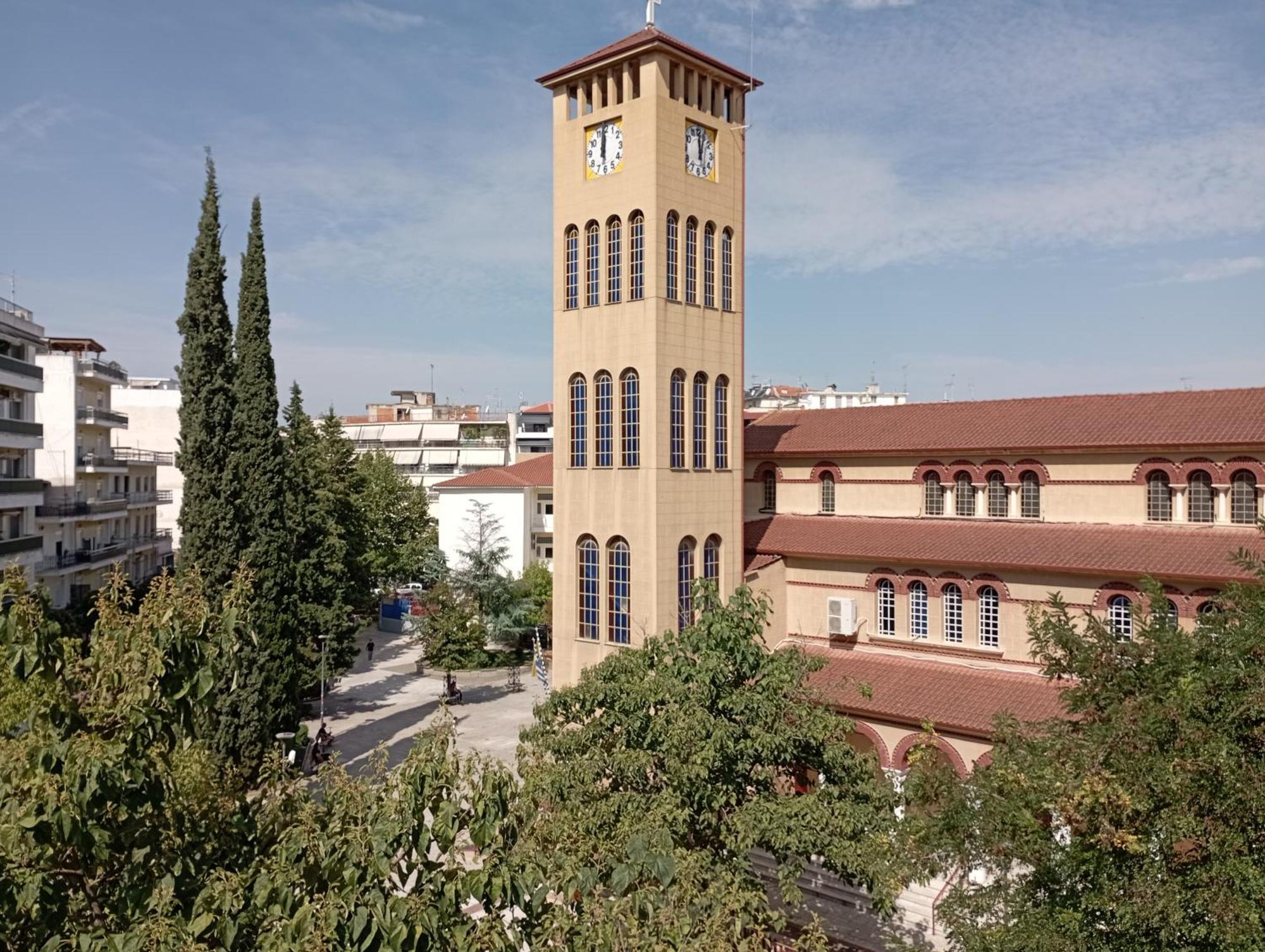 Apartment Gk Suites-constantin View , Auto Check-in 24h Larissa