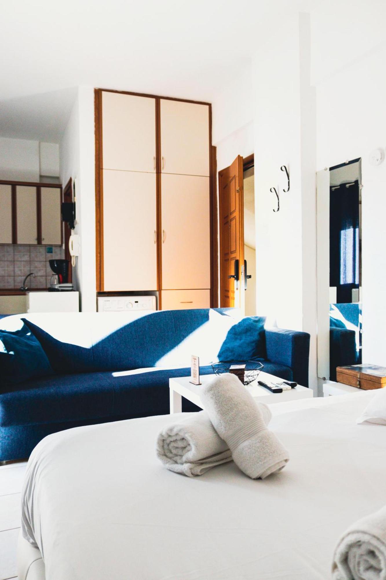 Apartment Gk Suites-constantin View , Auto Check-in 24h *